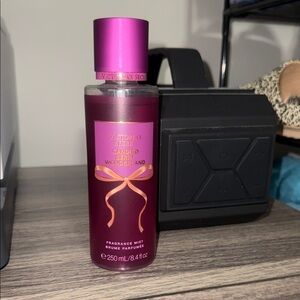 Victoria's Secret Berry Wonderland 90PERCENTFULL